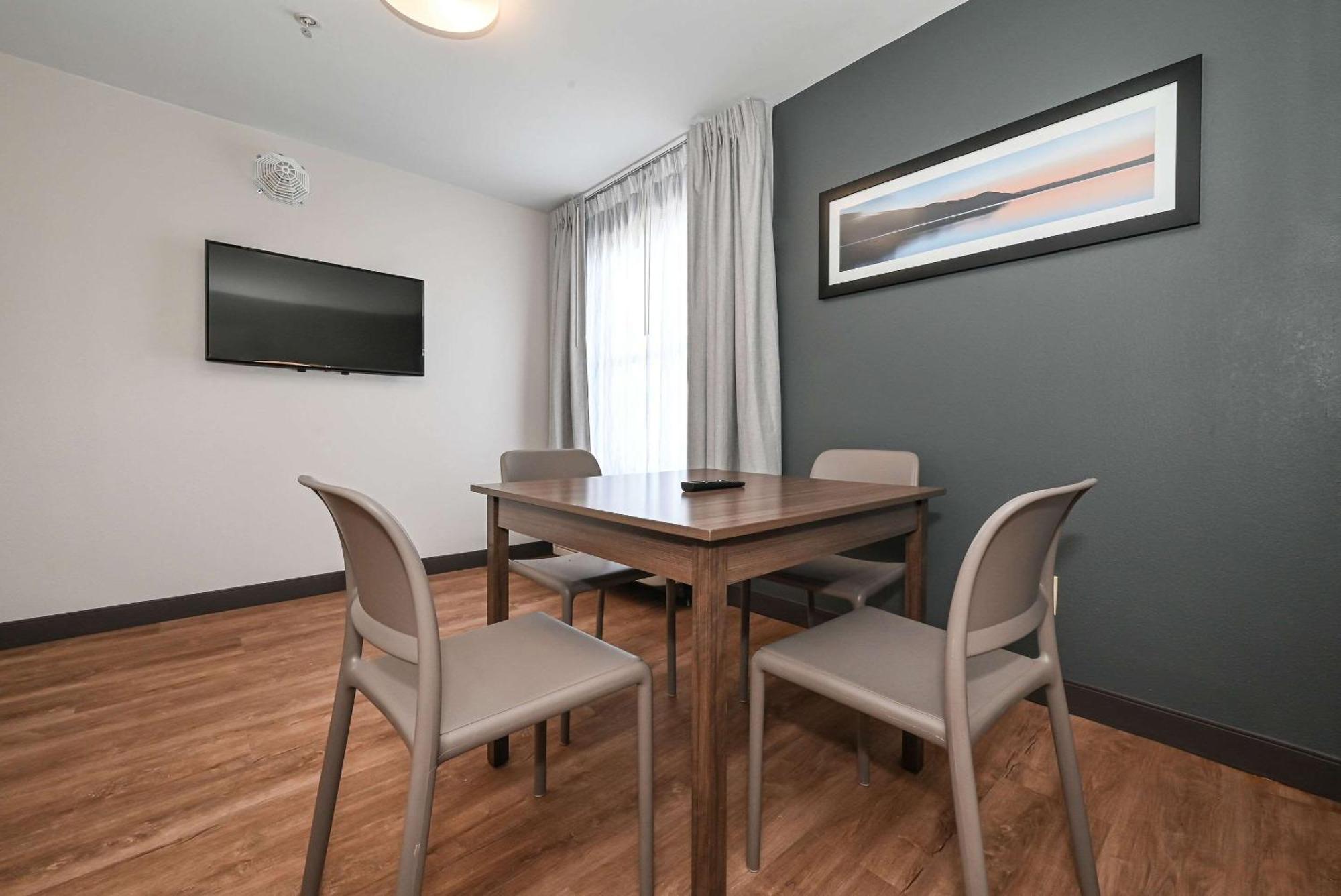 Quality Inn & Suites Matthews - Charlotte מראה חיצוני תמונה